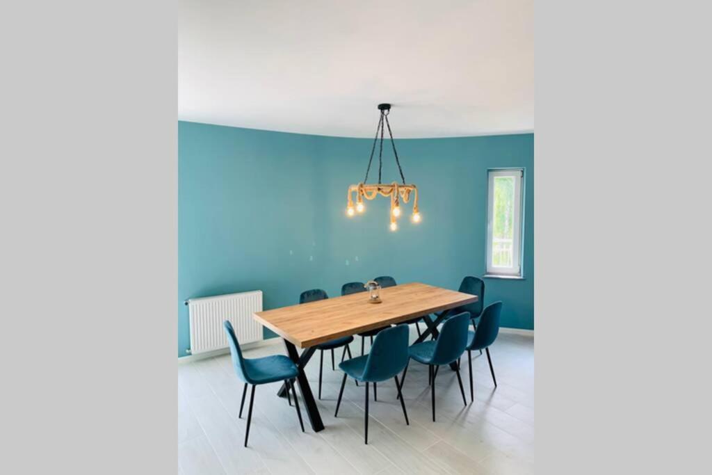Uroczy Apartament Z Basenem I Kortem Tenisowym Pobierowo Eksteriør billede