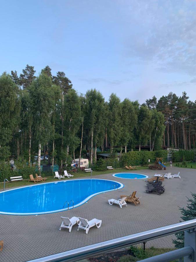 Uroczy Apartament Z Basenem I Kortem Tenisowym Pobierowo Eksteriør billede