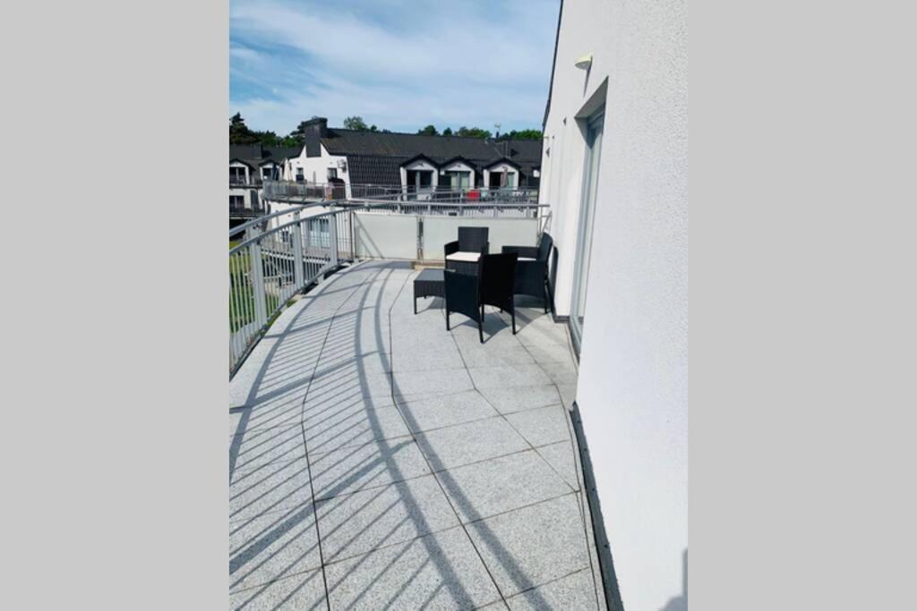 Uroczy Apartament Z Basenem I Kortem Tenisowym Pobierowo Eksteriør billede